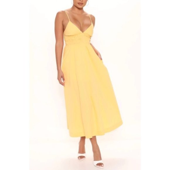 Fashion Nova Dresses & Skirts - NWOT Fashion Nova V Neck Yellow Juno Maxi Dress Size Medium Cocktail Party
